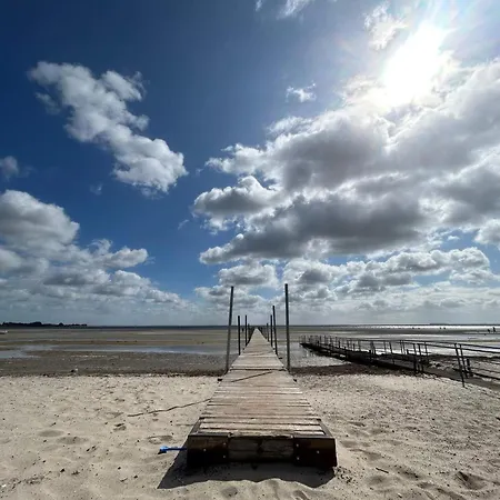 Seaside Charm In Binderup-by Traum *